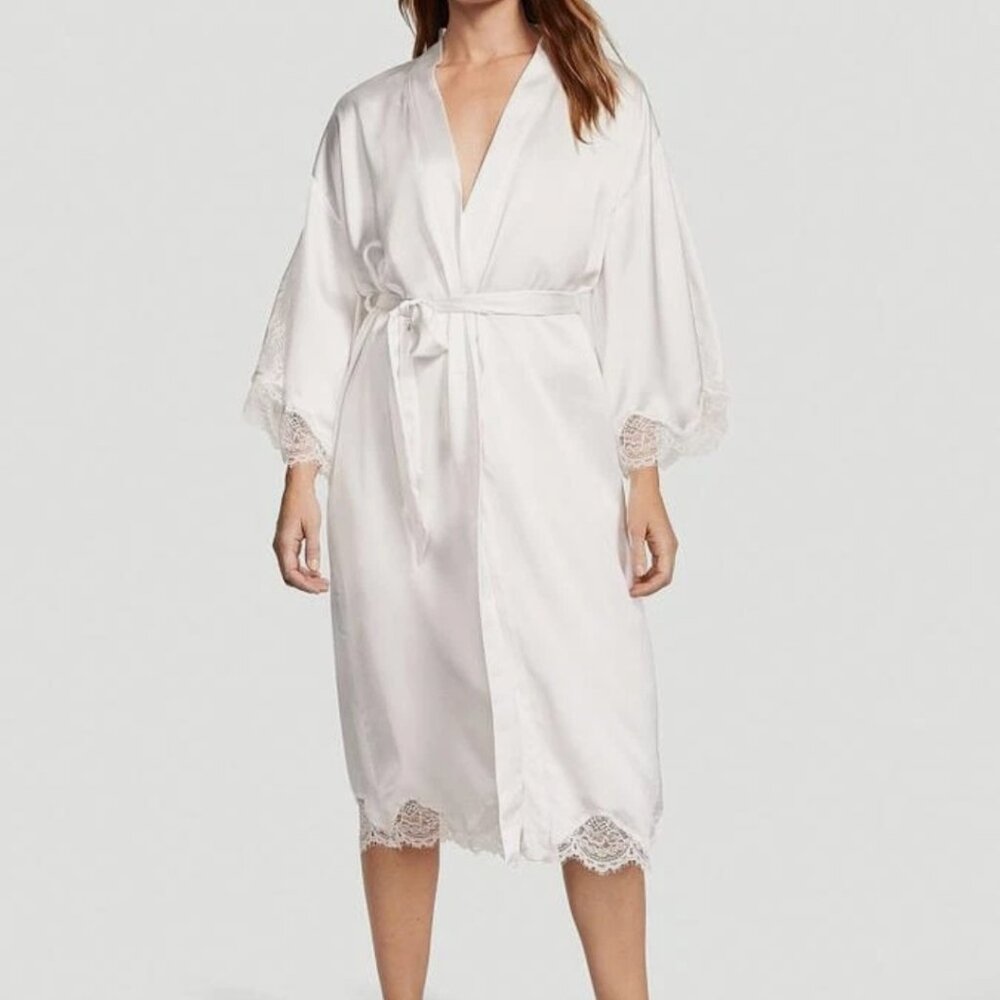 XS Victoria's Secret Luxe Satin Bridal Robe NWT